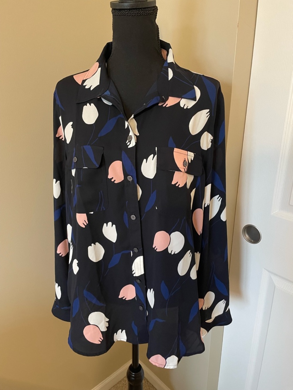 Loft Navy Floral Button-Up Blouse - Pink & White Tulip Print